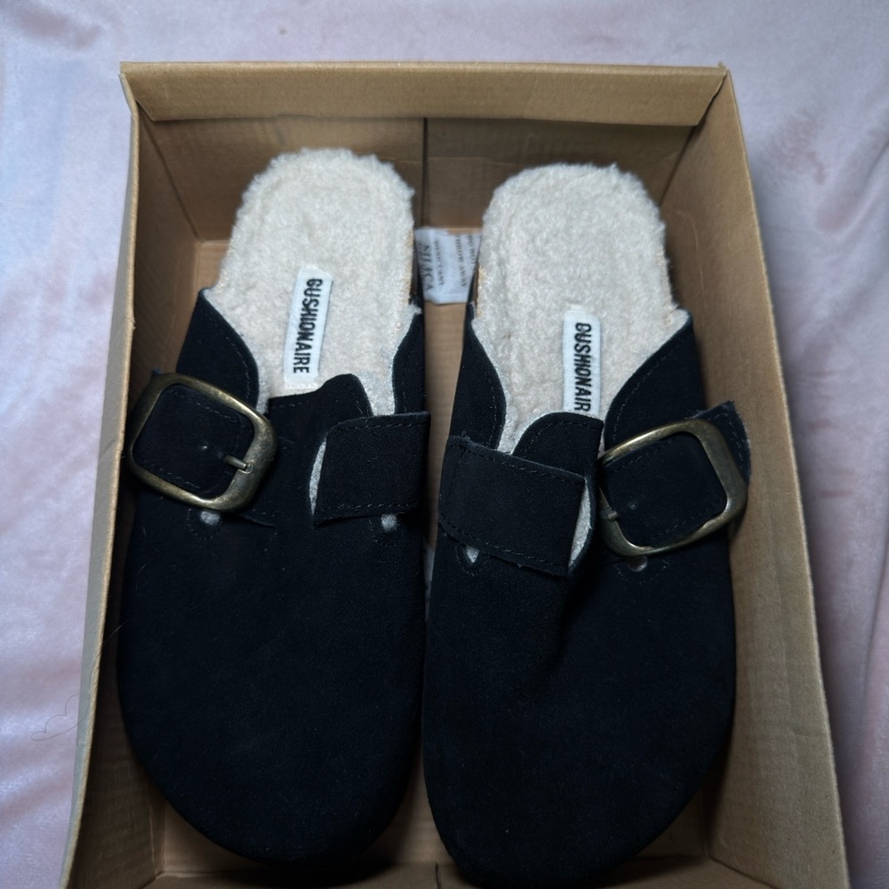 Cushionaire Black Mules with Buckle